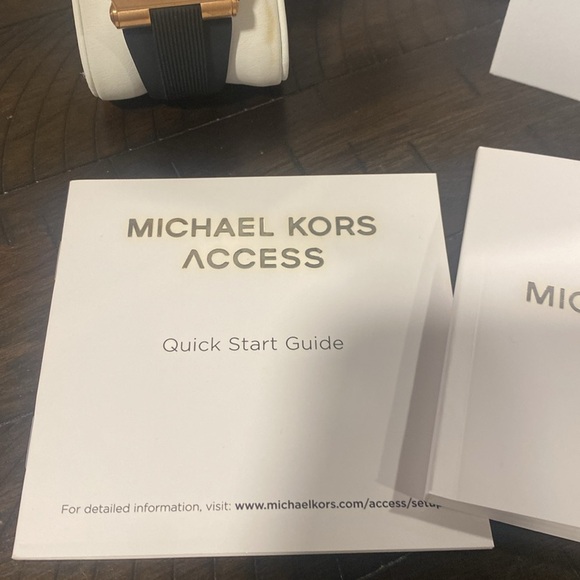 MICHAEL KORS Access Dylan Men’s Watch - Picture 3 of 8